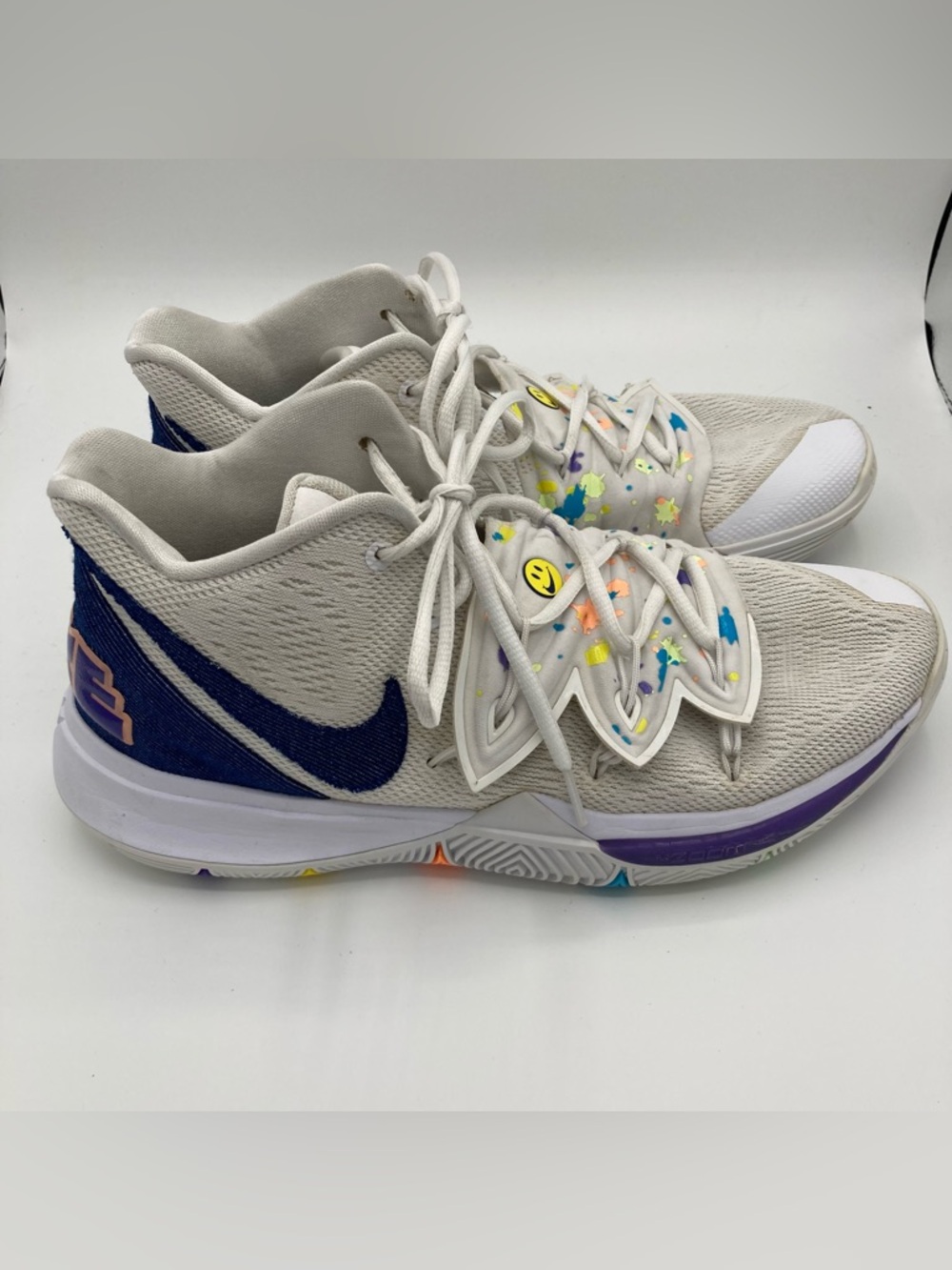 Nike Kyrie 5 Have a Nike Day Size 10.5 Sneaker Shoe Style# AO 2918–101